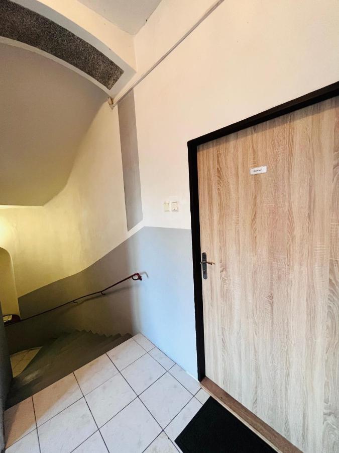 Apartma Luxura ジェチーン エクステリア 写真