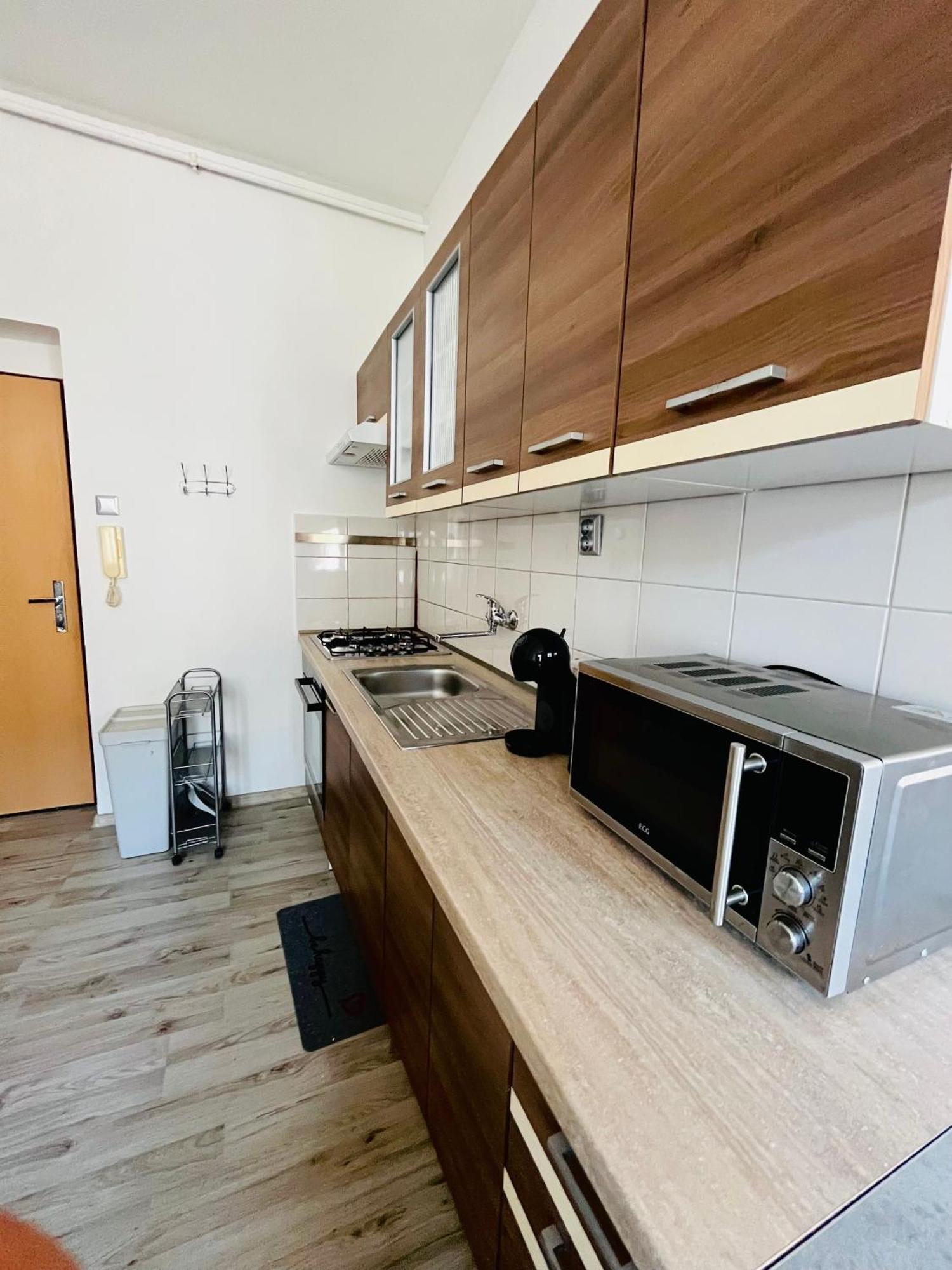 Apartma Luxura ジェチーン エクステリア 写真