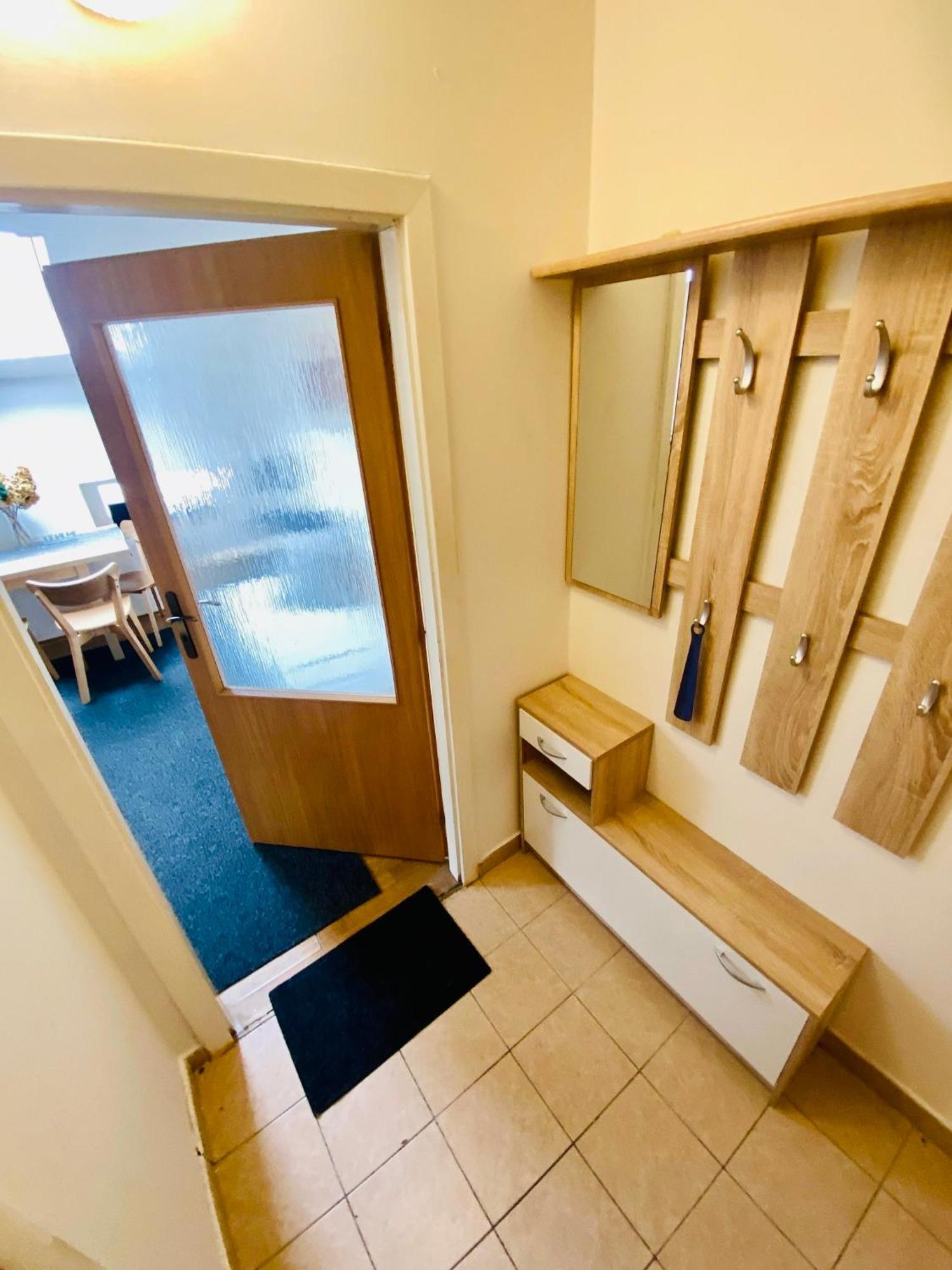 Apartma Luxura ジェチーン エクステリア 写真